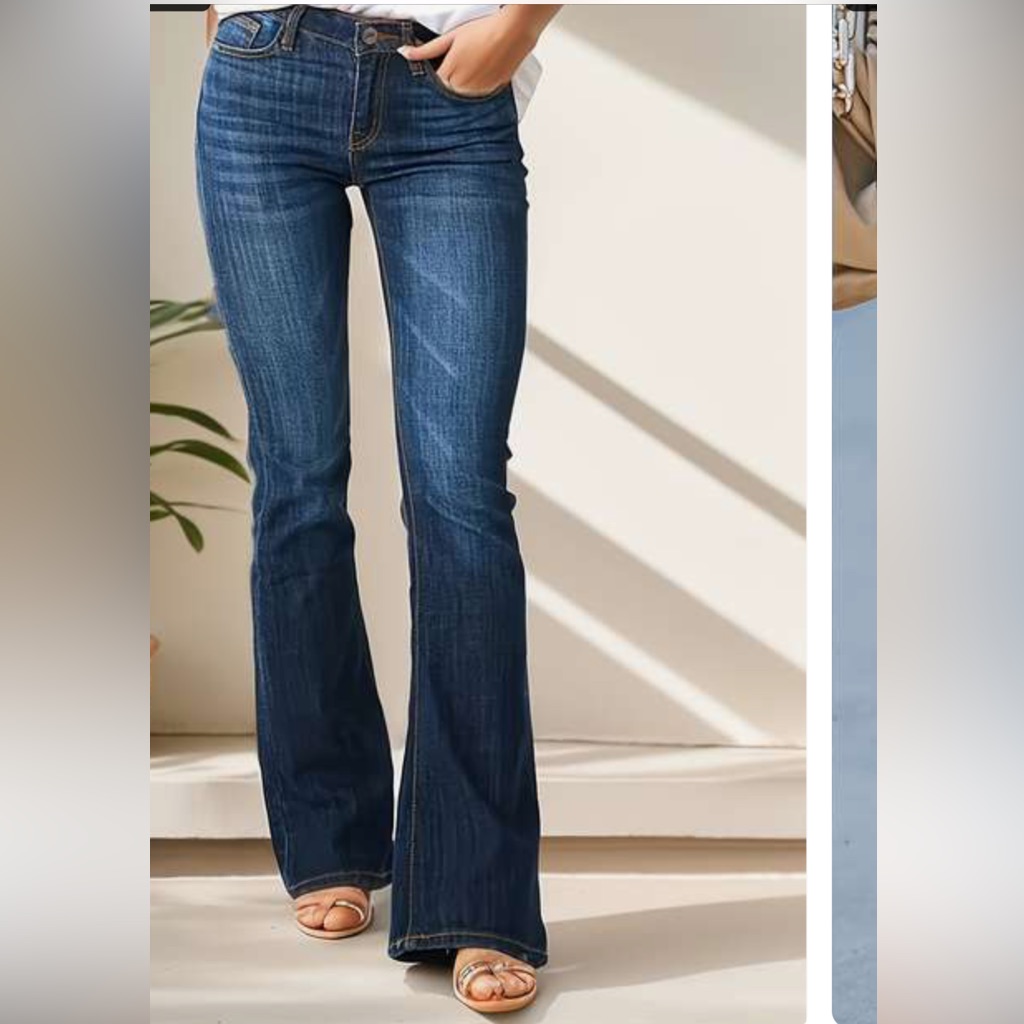 Citizen Of Humanity Low Waist Flair Jeans, Size 27